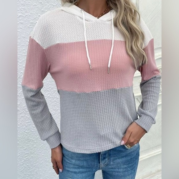 Color Block Pull Over - Picture 2 of 2